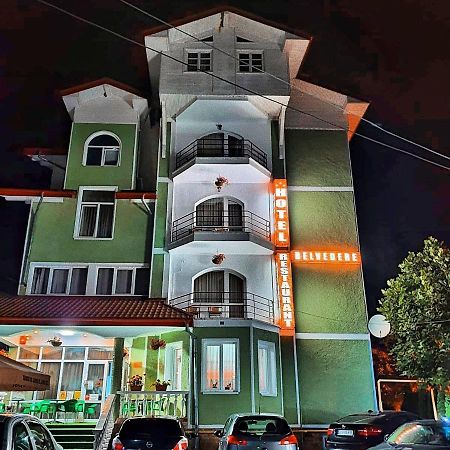 Hotel Belvedere Пьятра-Нямц Экстерьер фото